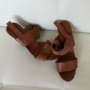 jessica simpson brown wedges